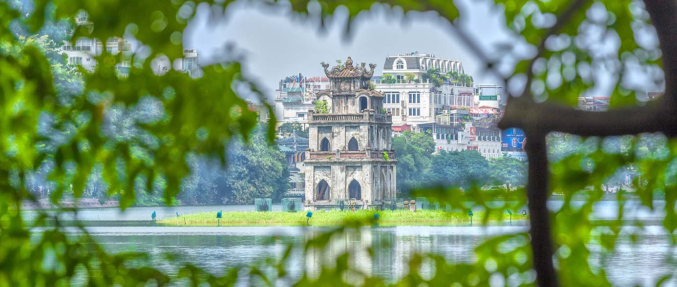 Hoan Kiem Lake, Hanoi, Vietnam