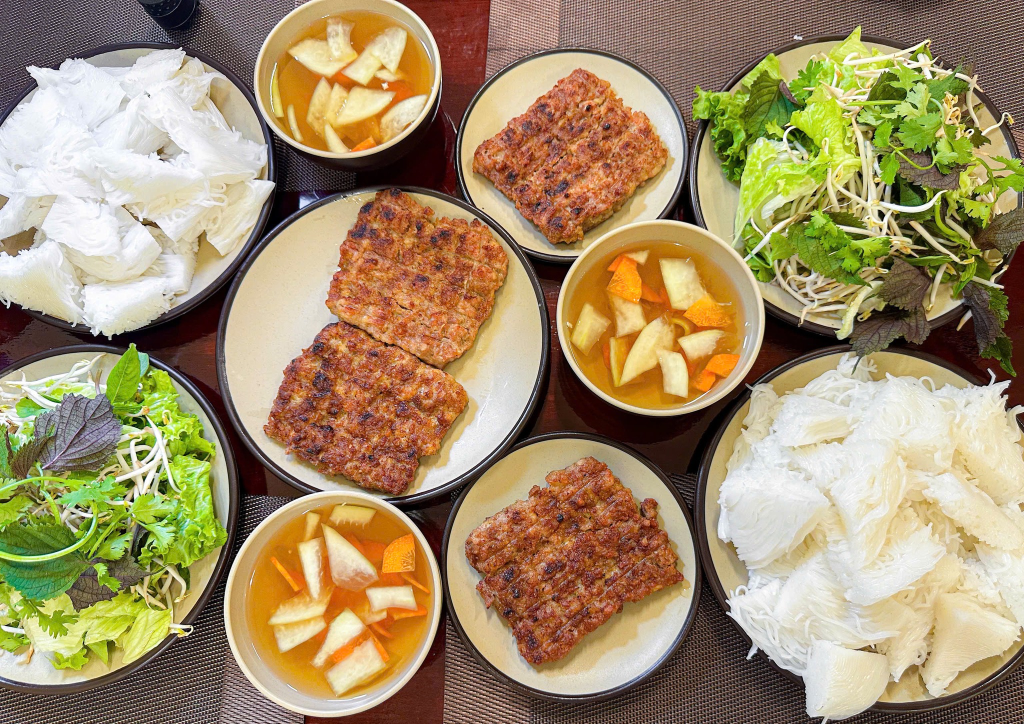 bun cha Hanoi food