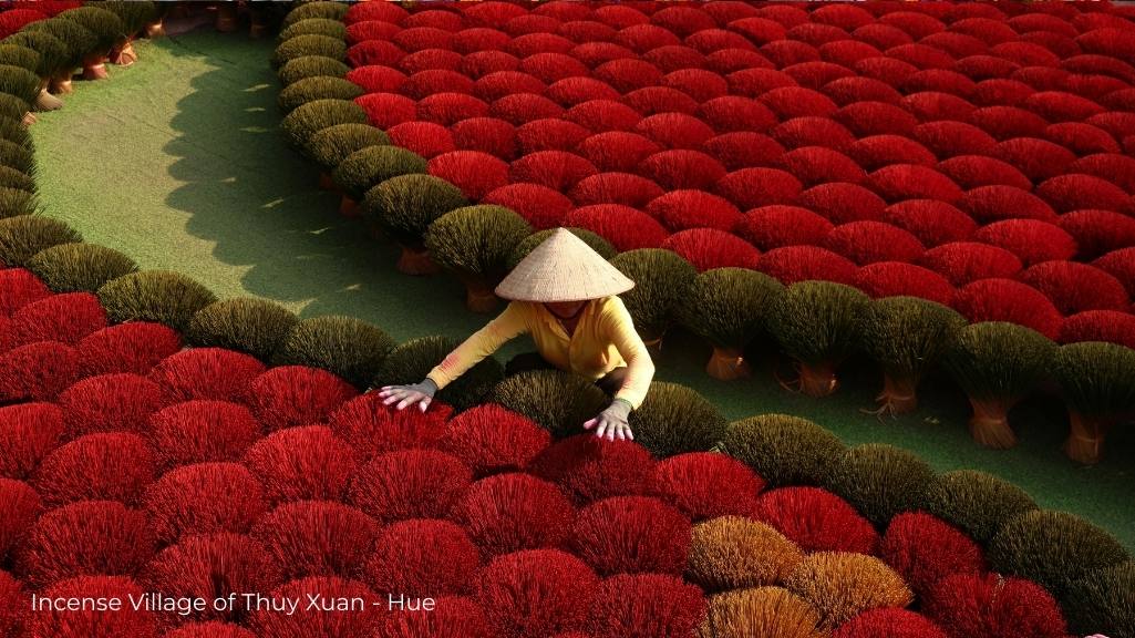 Thuy Xuan incense Village Hand-craft Village in Hue