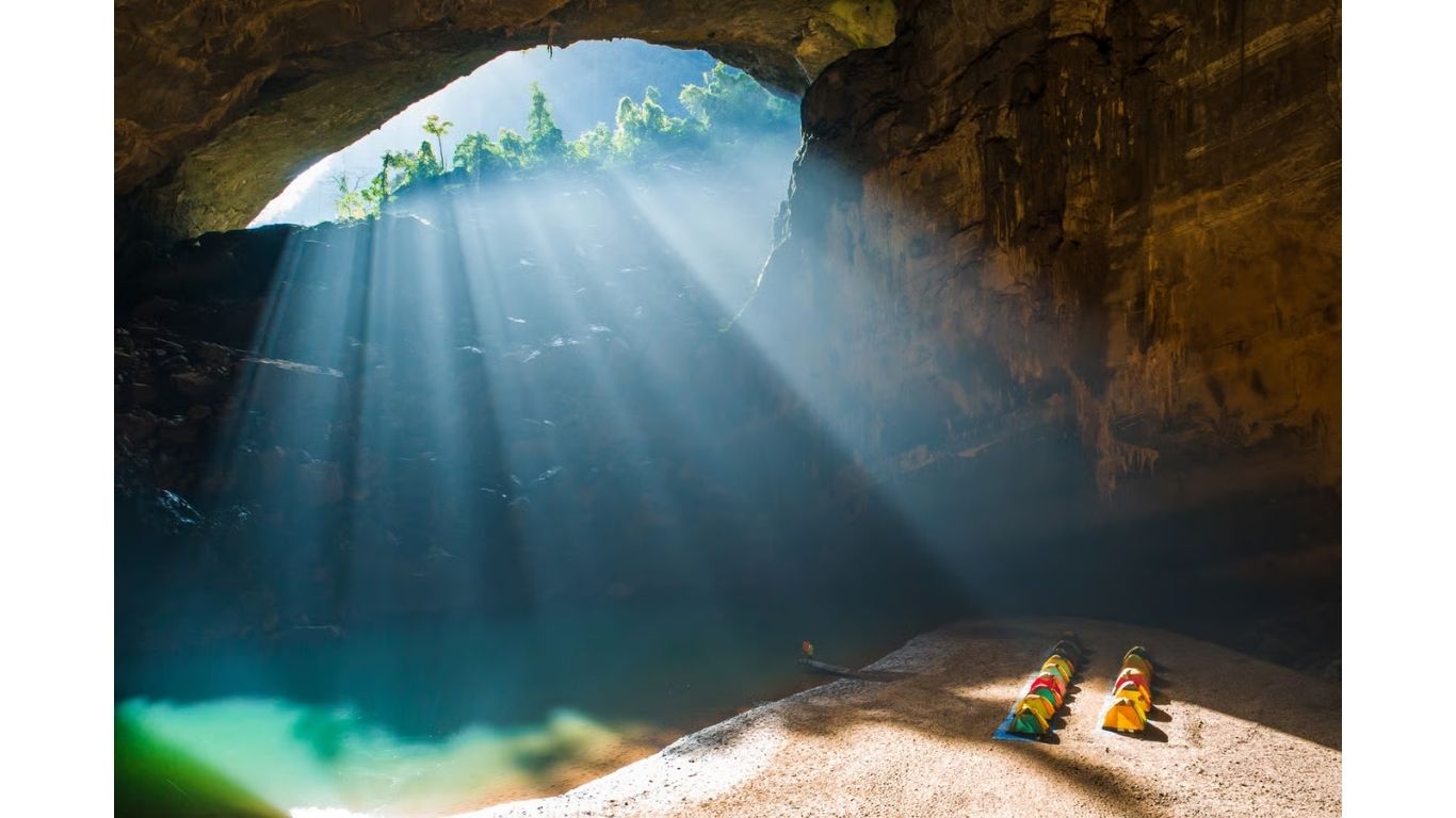 Phong Nha Cave tour Son Doong cave tour